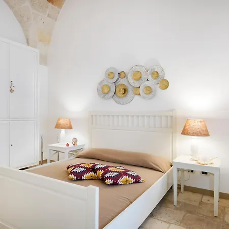 Guesthost - Casa In Tufo A Due Passi Dal Mare Полиньяно-а-Маре